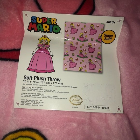 Super Mario Throw - Picture 2 of 2